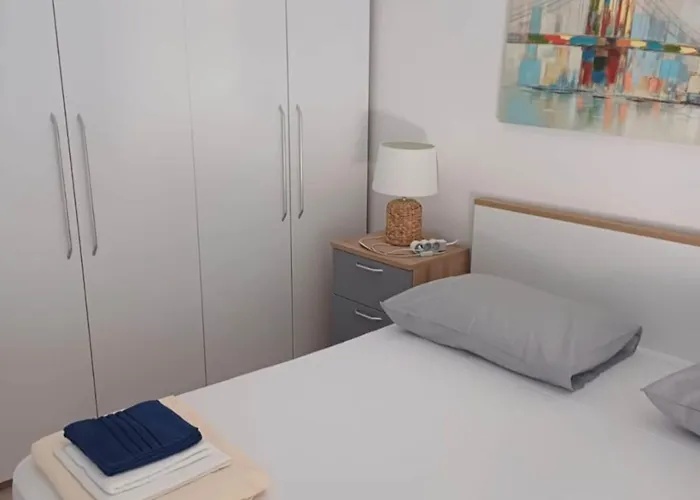 Alba - Three Bedroom With Loggia 아파트