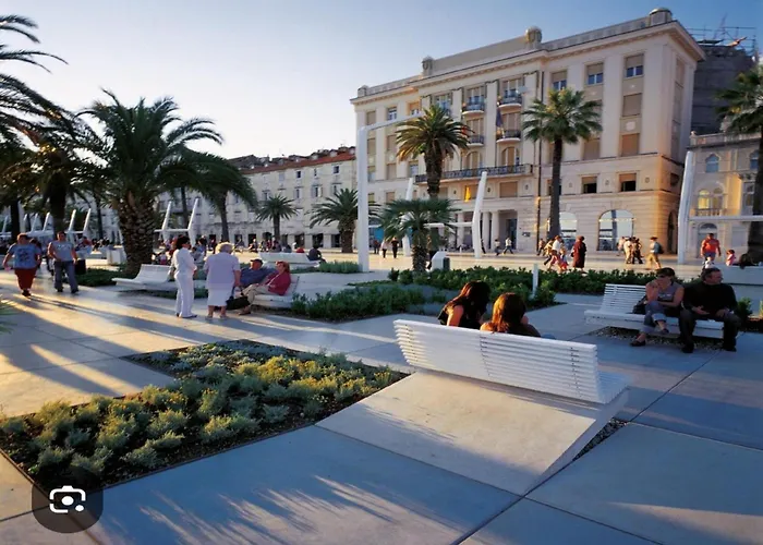 Alba - Three Bedroom With Loggia *