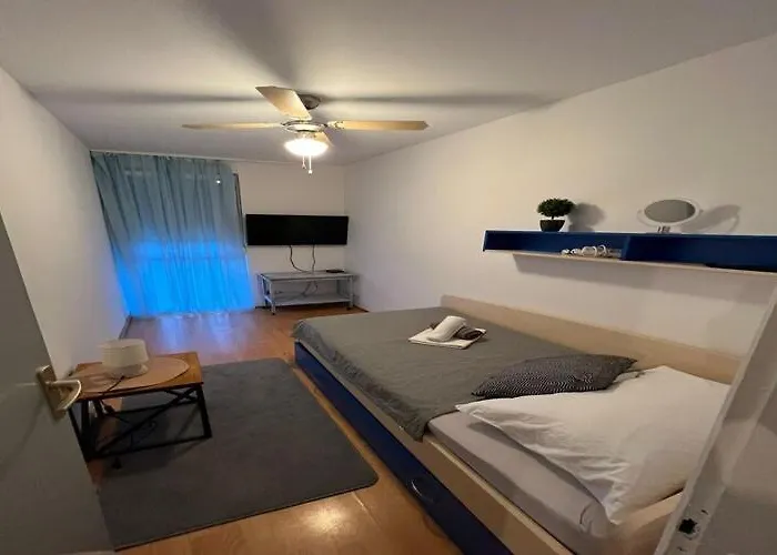 Alba - Three Bedroom With Loggia