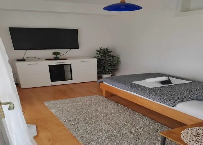 Alba - Three Bedroom With Loggia 公寓