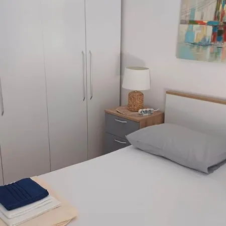 Alba - Three Bedroom With Loggia Apartamento