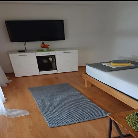 Alba - Three Bedroom With Loggia