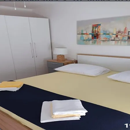 Апартаменты Alba - Three Bedroom With Loggia Сплит