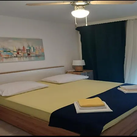 Alba - Three Bedroom With Loggia Сплит