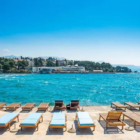 Апартаменты Alba - Three Bedroom With Loggia